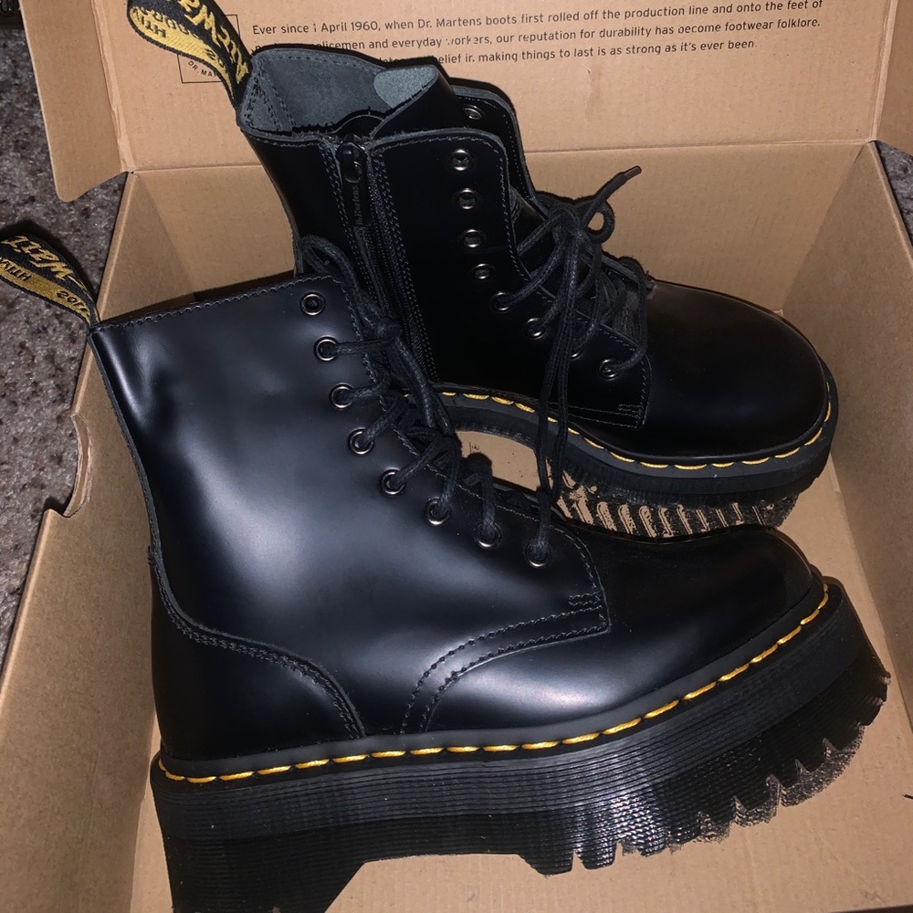 Dr. MARTENS “Jadon” Platform Boots